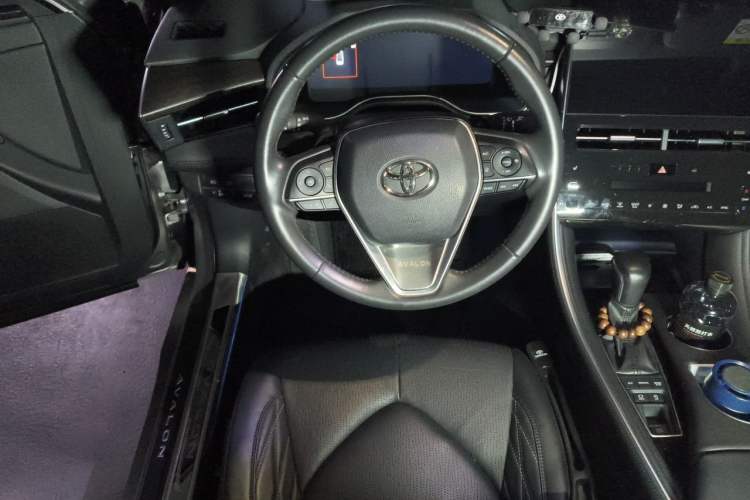 Used Toyota Avalon 2022 2.5L Touring Premium Edition Steering Wheel