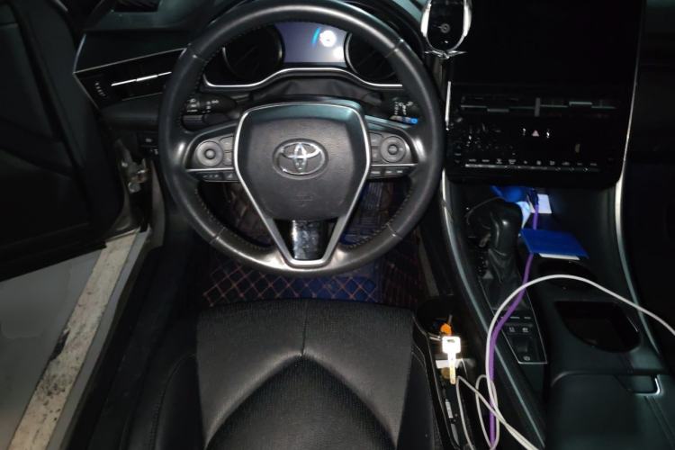 Used Toyota Avalon 2022 Dual-Engine 2.5L Luxury Edition Steering Wheel