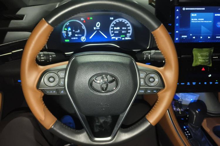 Used Toyota Avalon 2022 Dual-Engine 2.5L XLE Premium Edition Steering Wheel