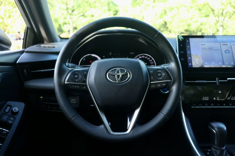 Used Toyota Avalon 2022 Dual-Engine 2.5L Luxury Edition Steering Wheel