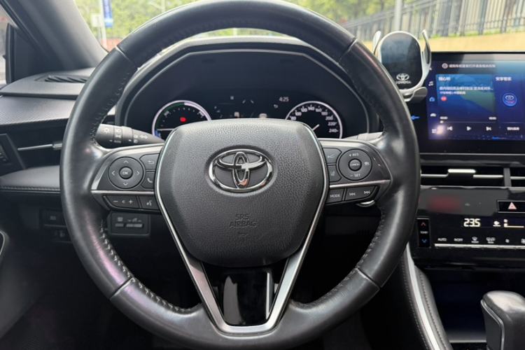 Used Toyota Avalon 2022 Dual-Engine 2.5L Luxury Edition Steering Wheel