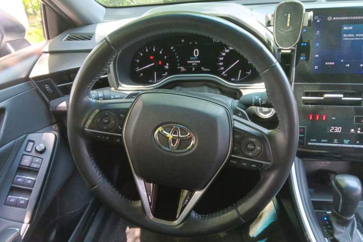 Used Toyota Avalon 2022 2.5L Luxury Edition Steering Wheel