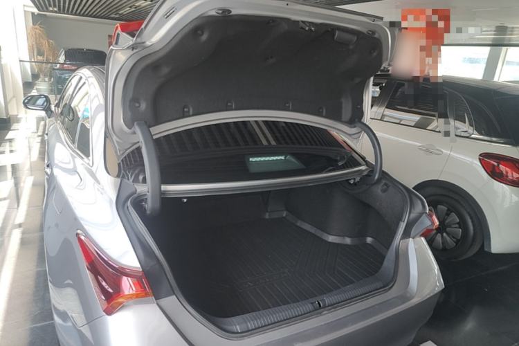 Used Toyota Avalon 2022 2.0L Luxury Edition Trunk