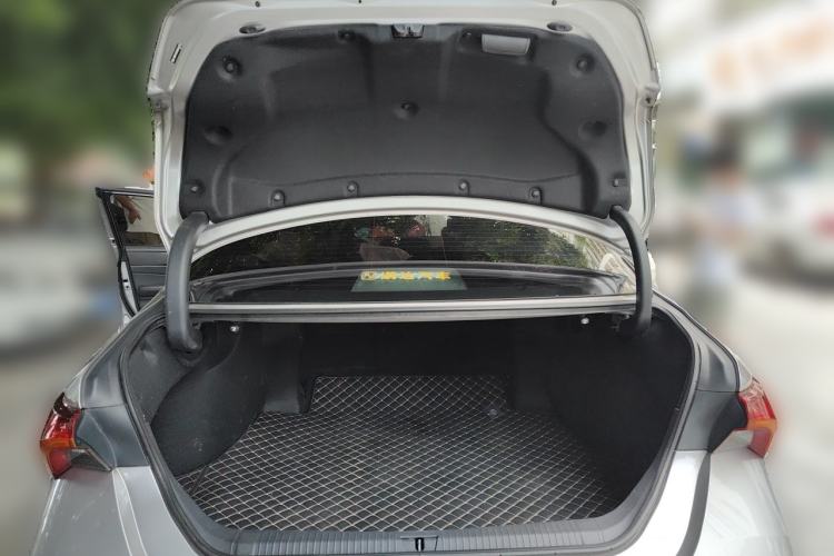 Used Toyota Avalon 2022 2.0L Luxury Edition Trunk