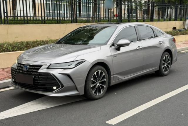 Used Toyota Avalon 2022 Dual-Engine 2.5L Luxury Edition
