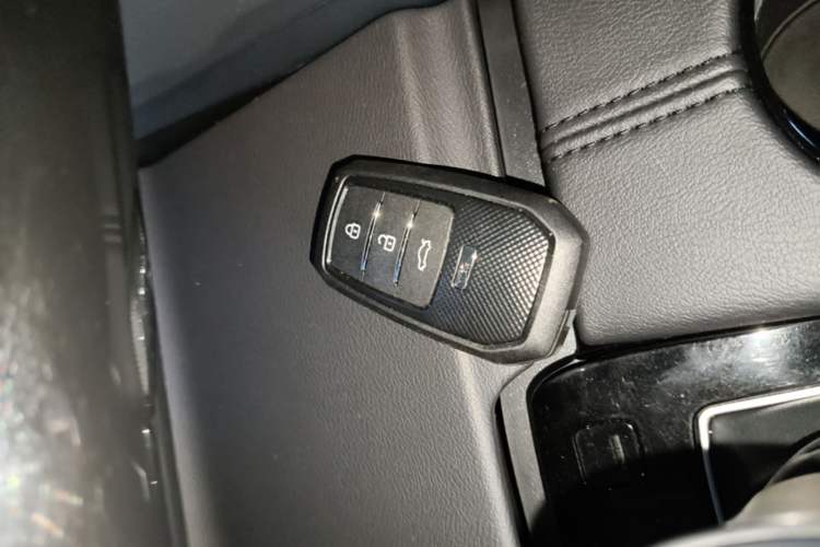 Used Toyota Avalon 2022 Dual-Engine 2.5L Luxury Edition Vehicle Key