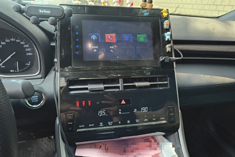 Used Toyota Avalon 2022 2.0L Ambition Edition Audio And AC Panel
