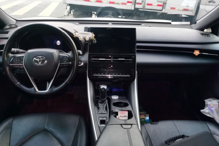 Used Toyota Avalon 2022 2.0L Luxury Edition Center Console