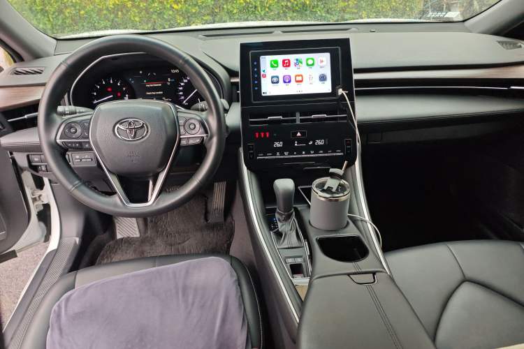 Used Toyota Avalon 2022 2.0L Ambition Edition Center Console