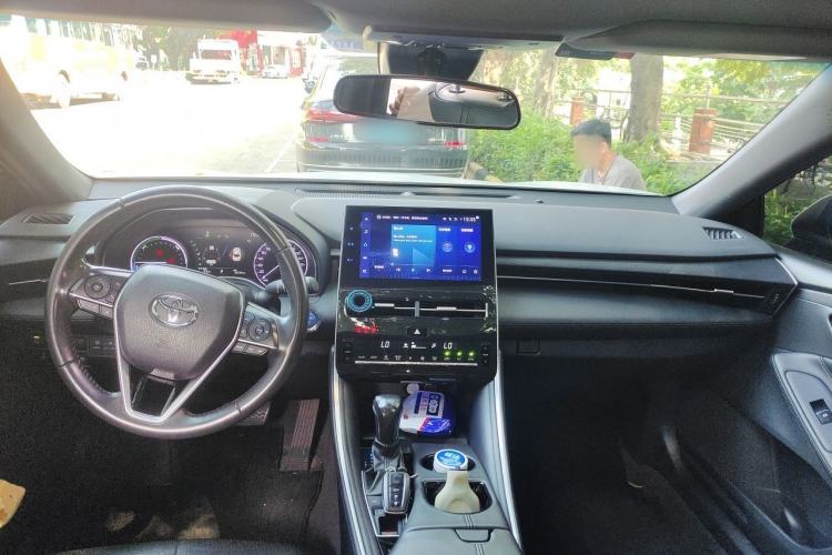 Used Toyota Avalon 2022 Dual-Engine 2.5L Luxury Edition Center Console