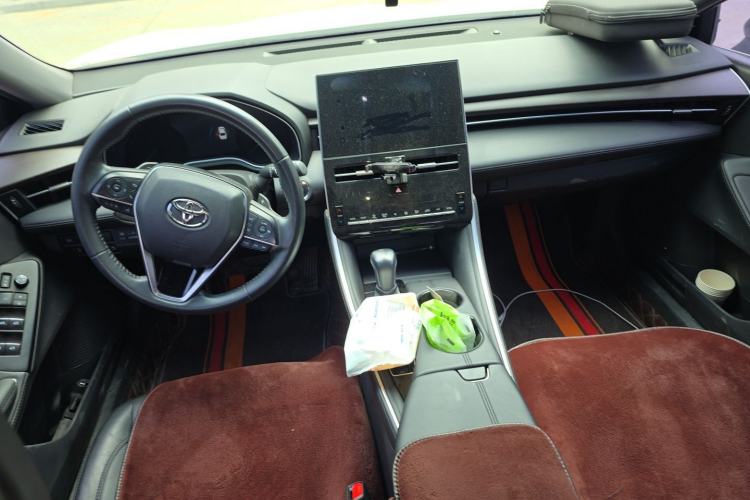Used Toyota Avalon 2022 2.5L Luxury Edition Center Console