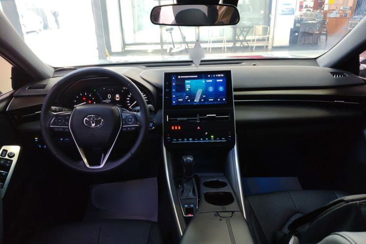 Used Toyota Avalon 2022 2.0L Luxury Edition Center Console