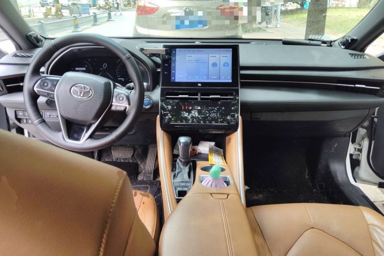 Used Toyota Avalon 2022 Dual-Engine 2.5L Limited Flagship Edition Center Console