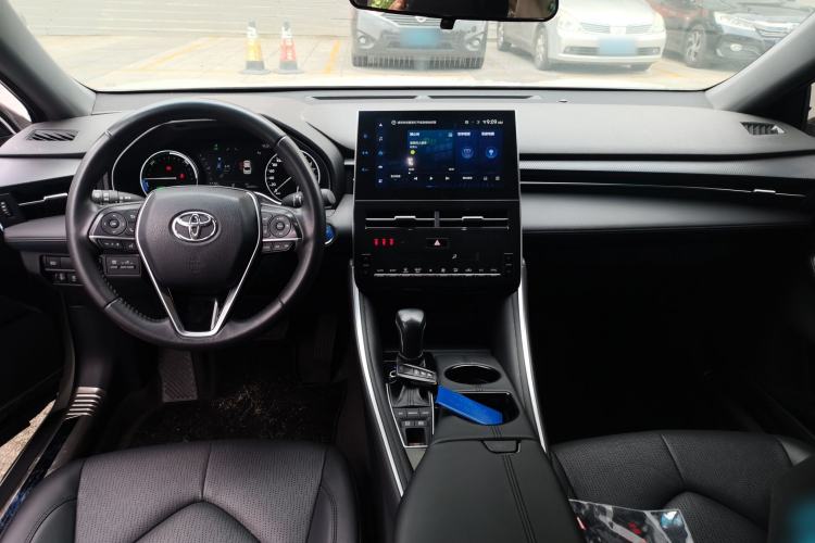 Used Toyota Avalon 2022 Dual-Engine 2.5L Luxury Edition Center Console