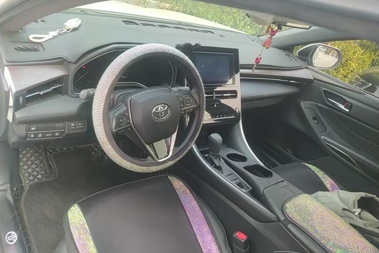 Used Toyota Avalon 2022 2.0L Ambition Edition Center Console