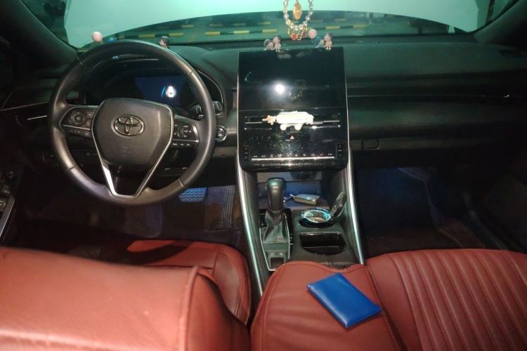 Used Toyota Avalon 2022 2.0L Luxury Edition Center Console