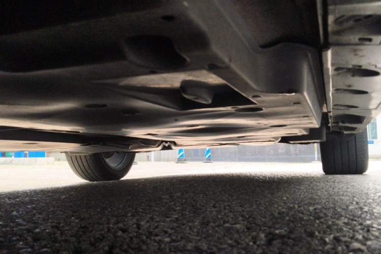Used Toyota Avalon 2022 Dual-Engine 2.5L XLE Premium Edition Chassis Front Left