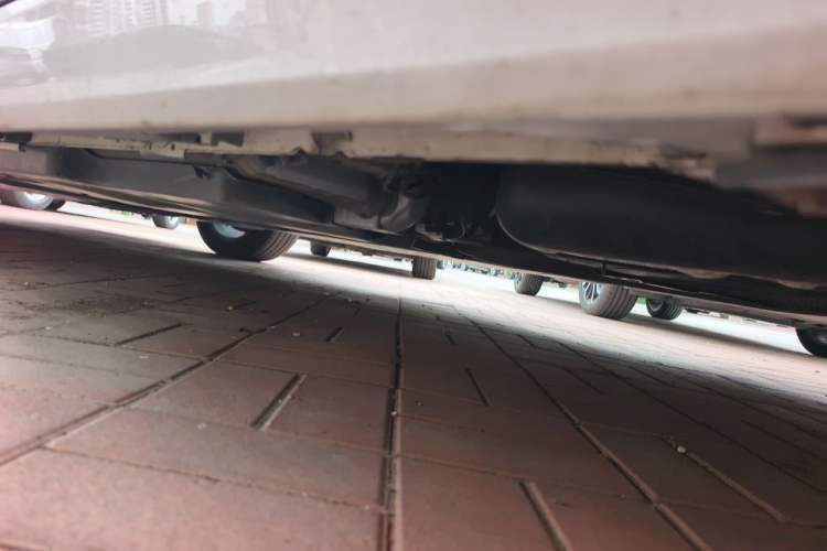 Used Toyota Avalon 2022 2.0L Luxury Edition Chassis Rear Left