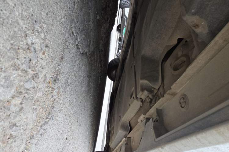 Used Toyota Avalon 2022 2.5L Luxury Edition Chassis Rear Right