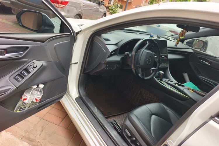 Used Toyota Avalon 2022 2.0L Luxury Edition Driver Seat