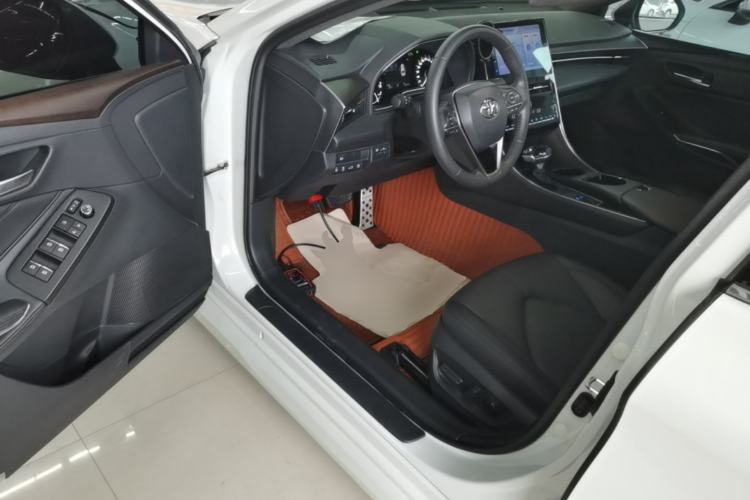 Used Toyota Avalon 2022 2.0L Luxury Edition Driver Seat