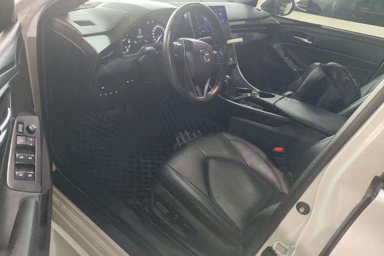 Used Toyota Avalon 2022 2.0L Luxury Edition Driver Seat