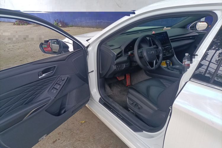 Used Toyota Avalon 2022 2.5L Touring Premium Edition Driver Seat