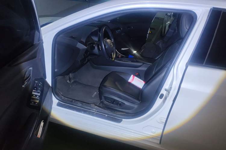 Used Toyota Avalon 2022 2.5L Luxury Edition Driver Seat