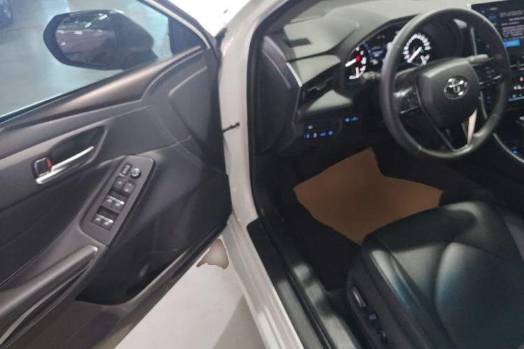 Used Toyota Avalon 2022 2.5L Luxury Edition Driver Seat