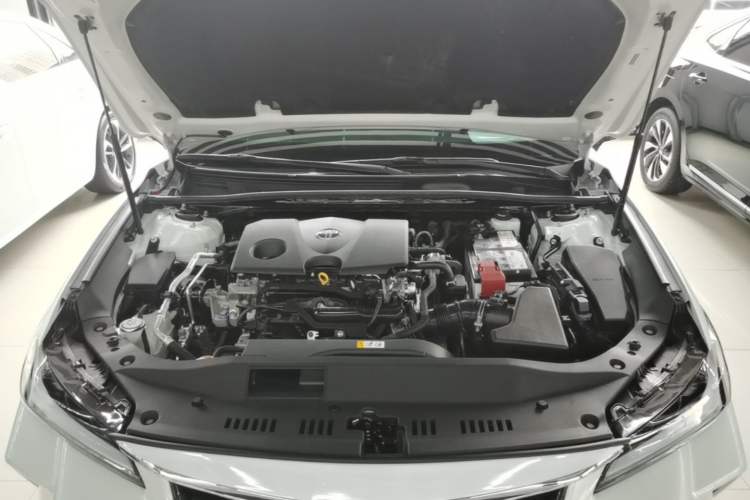 Used Toyota Avalon 2022 2.0L Luxury Edition Engine Bay