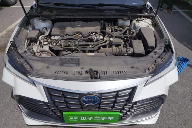 Used Toyota Avalon 2022 Dual-Engine 2.5L XLE Premium Edition Engine Bay