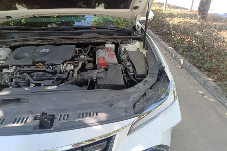 Used Toyota Avalon 2022 2.0L XLE Premium Edition Engine Bay Left