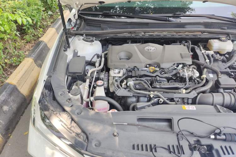 Used Toyota Avalon 2022 Dual-Engine 2.5L Luxury Edition Engine Bay Right