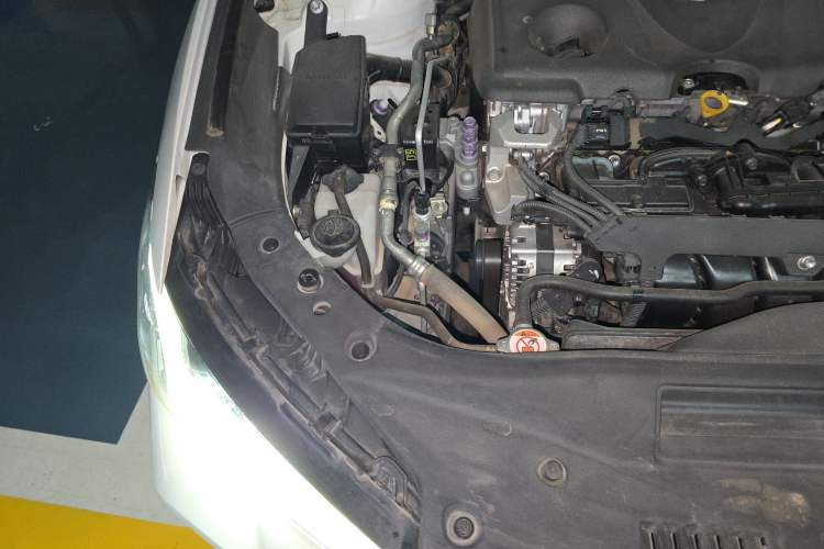 Used Toyota Avalon 2022 2.5L Luxury Edition Engine Bay Right