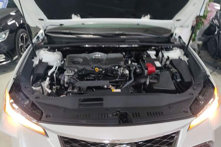 Used Toyota Avalon 2022 2.5L Luxury Edition Engine Bay