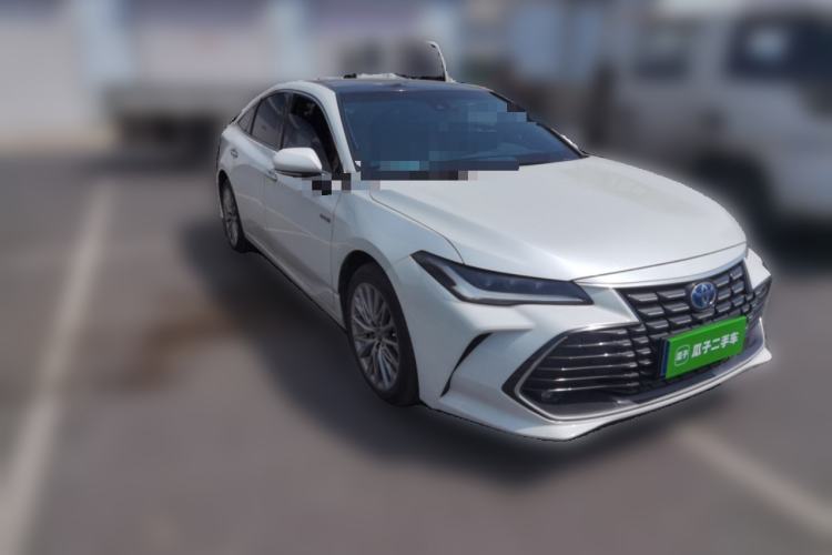 Used Toyota Avalon 2022 Dual-Engine 2.5L XLE Premium Edition Exterior 2