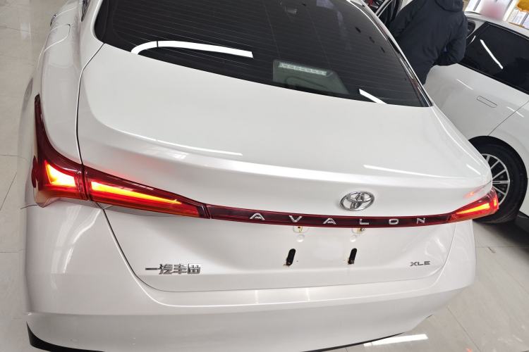 Used Toyota Avalon 2022 2.0L Luxury Edition Exterior 4