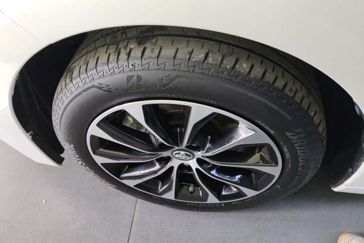 Used Toyota Avalon 2022 2.0L Luxury Edition Exterior 4