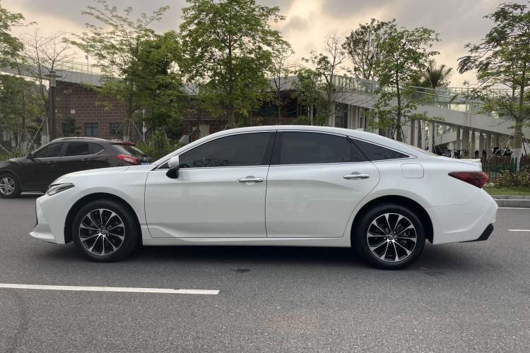 Used Toyota Avalon 2022 2.5L Luxury Edition Exterior 7