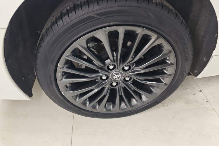 Used Toyota Avalon 2022 2.0L Luxury Edition Exterior 8