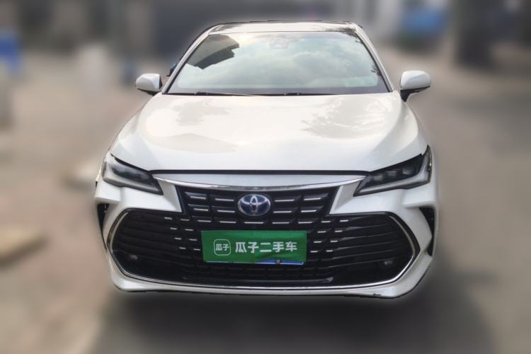 Used Toyota Avalon 2022 Dual-Engine 2.5L XLE Premium Edition Front
