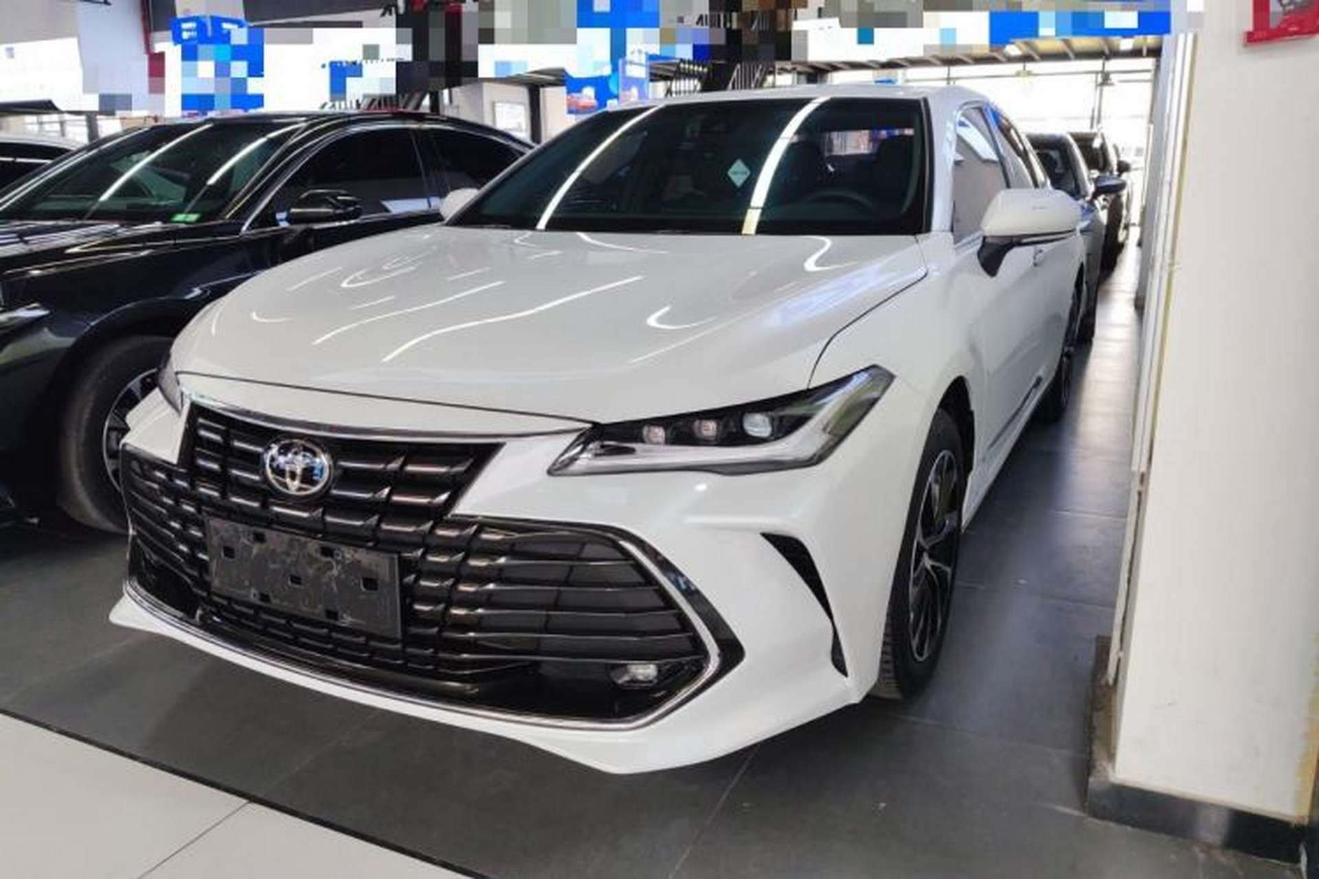 Used Toyota Avalon 2022 2.0L Luxury Edition Front Left 45 Deg