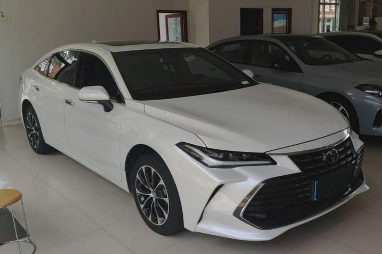 Used Toyota Avalon 2022 2.0L Luxury Edition Front Right 45 Deg