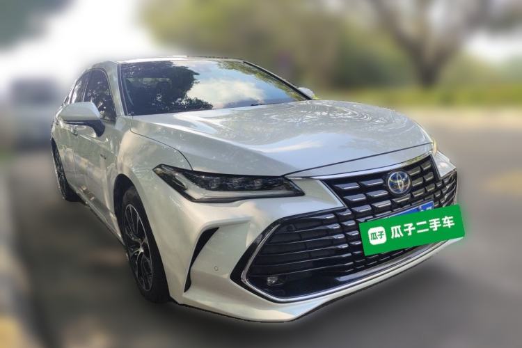 Used Toyota Avalon 2022 Dual-Engine 2.5L Luxury Edition Front Right 45 Deg