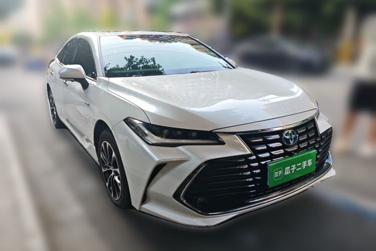 Used Toyota Avalon 2022 Dual-Engine 2.5L Luxury Edition Front Right 45 Deg