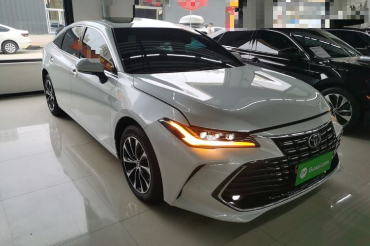 Used Toyota Avalon 2022 2.0L Luxury Edition Front Right 45 Deg