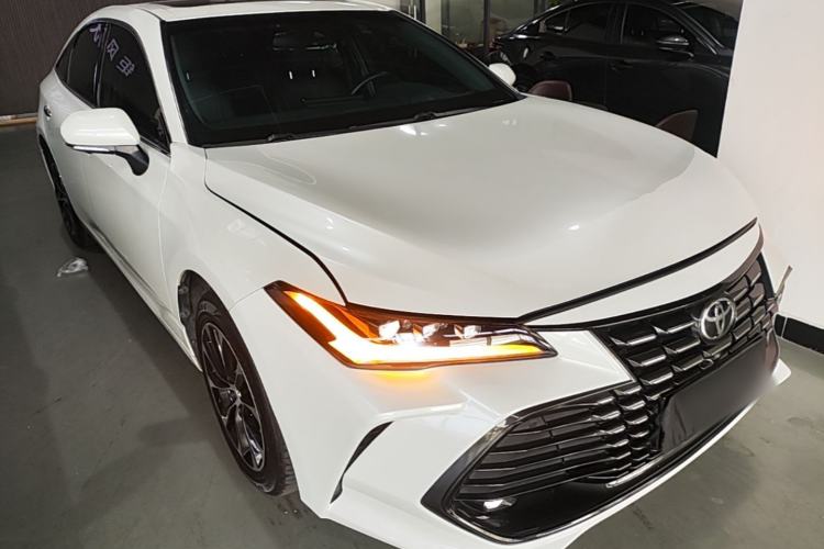 Used Toyota Avalon 2022 2.0L Luxury Edition Front Right 45 Deg