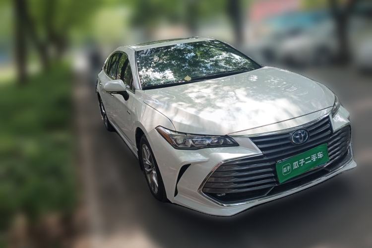 Used Toyota Avalon 2022 Dual-Engine 2.5L Luxury Edition Front Right 45 Deg