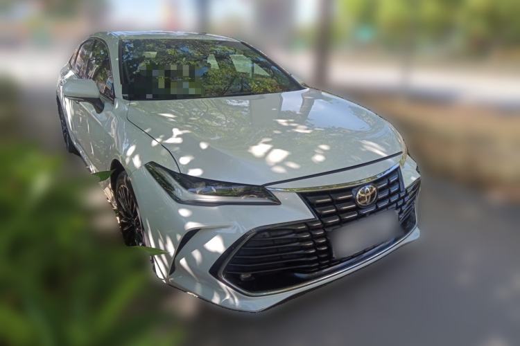 Used Toyota Avalon 2022 2.0L XLE Premium Edition Front Right 45 Deg