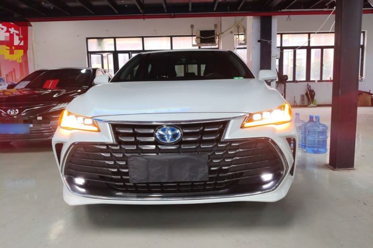 Used Toyota Avalon 2022 Dual-Engine 2.5L Luxury Edition Front
